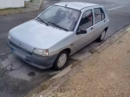 Renault Clio 