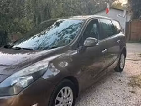 Renault Scénic 1.9 dCi 130