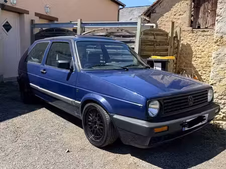 Volkswagen Golf 2.0 90