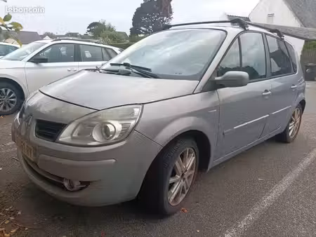 Renault Scénic 2.0 136