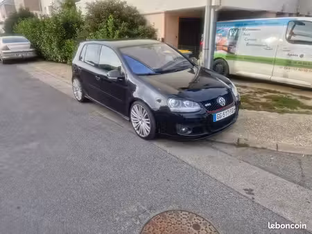 Volkswagen Golf GTI 2.0 200