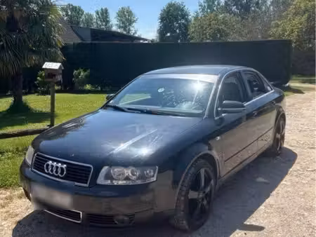 Audi A4 V6 2.5 TDI 163