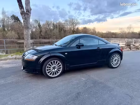 Audi TT V6 3.2 250 quattro