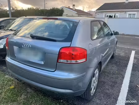 Audi A3 V6 3.2 250 quattro