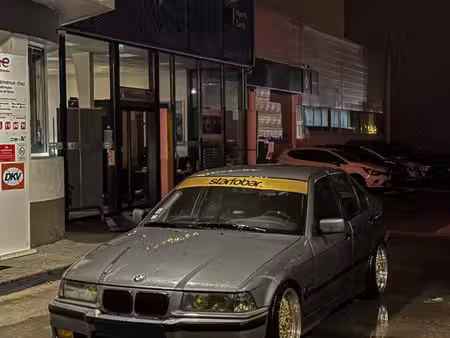 BMW Série 3 325d 2.4 115