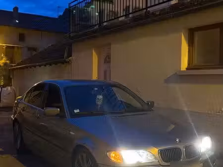 BMW Série 3 330d 3.0 204