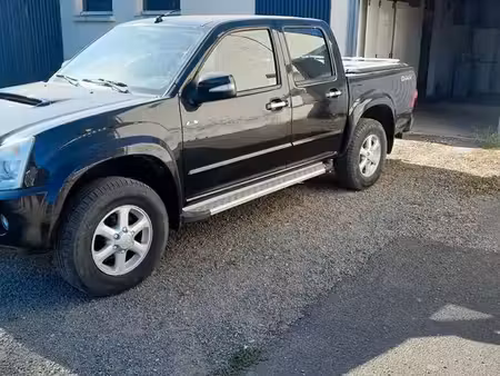 Isuzu D-max