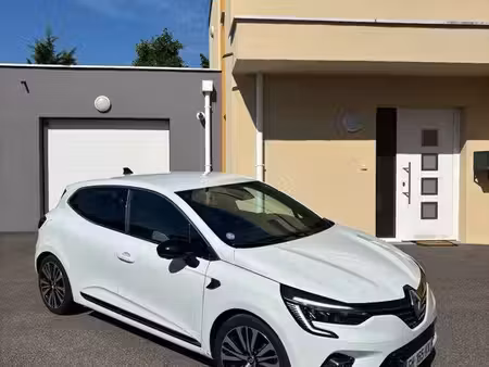 Renault Clio 1.6 145 Initiale
