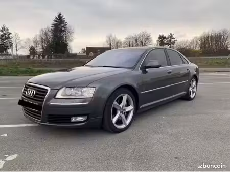 Audi A8 V8 4.2 TDI 326 quattro