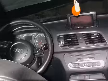 Audi Q3 2.0 TDI 140 S line