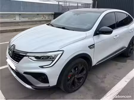 Renault Arkana E-Tech 1.6 145 RS Line