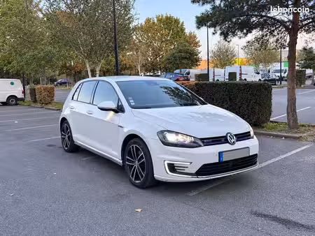 Volkswagen Golf GTE 1.4 TDI 150