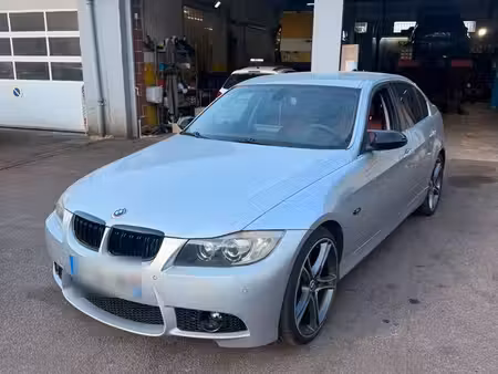 BMW Série 3 325i 218