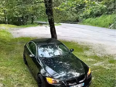 BMW Série 3 330d 3.0 231