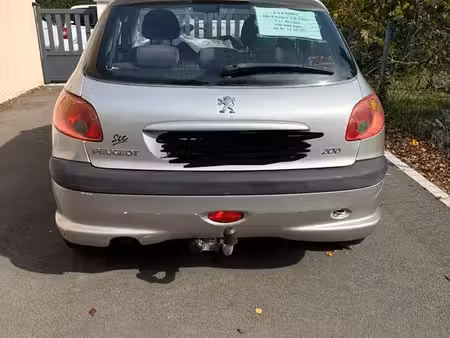Peugeot 206 1.6 110 XT