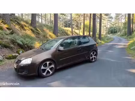 Volkswagen Golf GTI 2.0 200