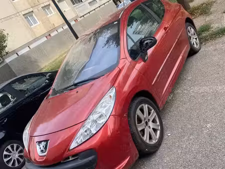 Peugeot 207 1.6 HDi 90