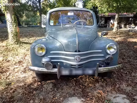 Renault 4CV
