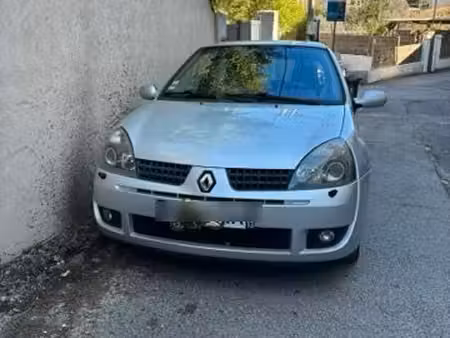Renault Clio RS 2.0 182