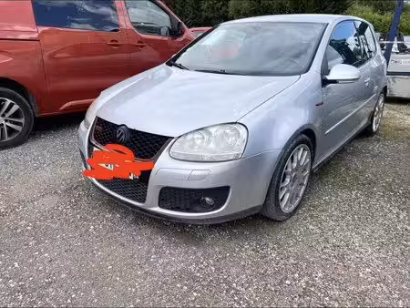 Volkswagen Golf GTI 2.0 200
