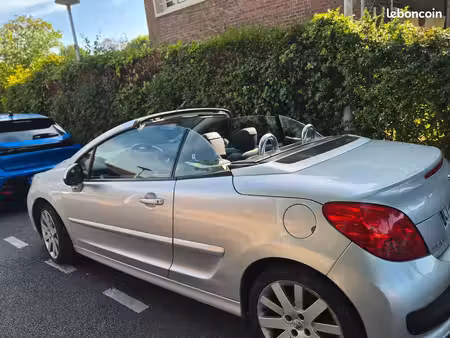 Peugeot 207 CC 1.6 THP 150