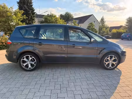 Ford S-Max 2.2 TDCi 140 Titanium