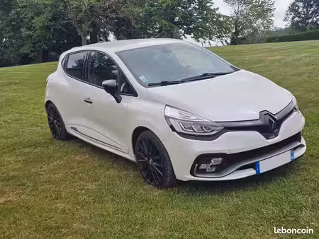 Renault Clio RS 1.6 T 200