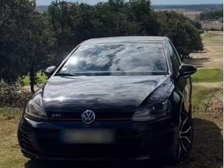 Volkswagen Golf GTI 2.0 TSI 230 Performance