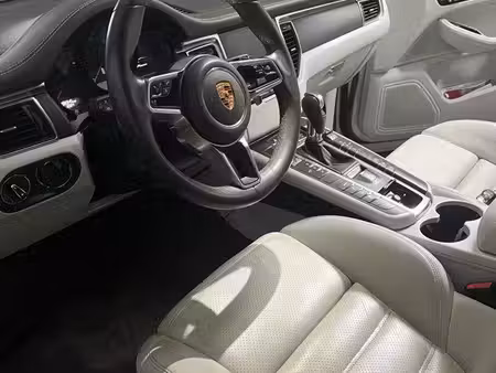 Porsche Macan 2.0 252 4x4