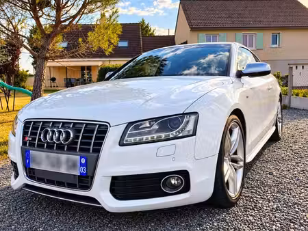 Audi A5 S5 V8 4.2 FSI 354 quattro