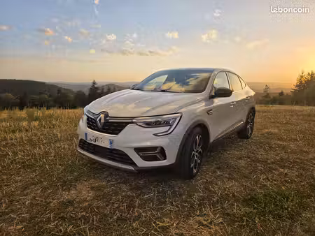 Renault Arkana E-Tech 1.6 145 Intens