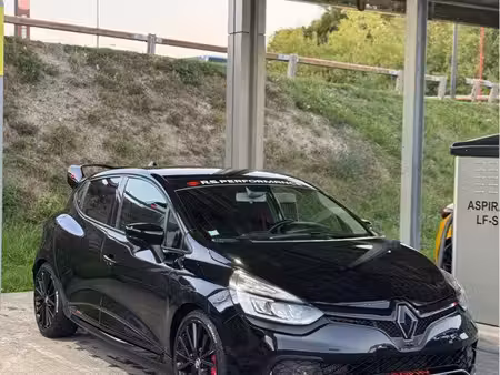 Renault Clio RS Trophy 1.6 T 220