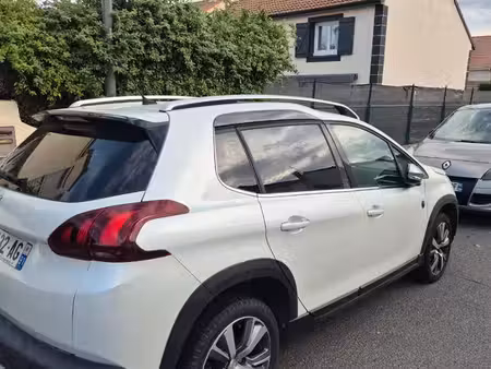 Peugeot 2008 1.2 130