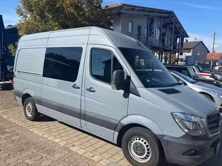 Mercedes-Benz Sprinter 319 V6 3.0 CDI 190