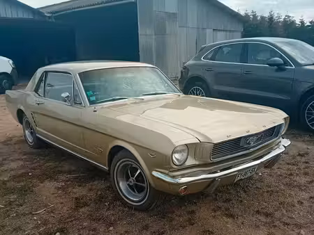 Ford Mustang 