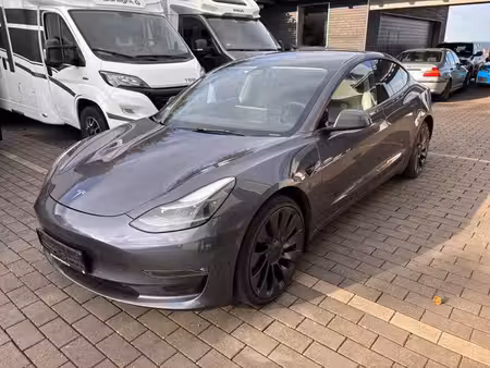 Tesla Model 3 Performance 482 PUP 4x4
