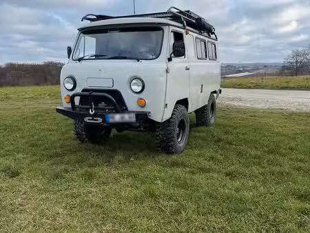 UAZ 452
