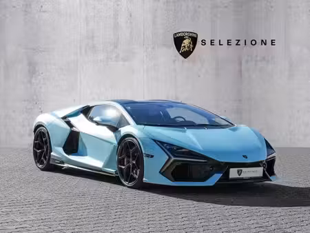 Lamborghini Revuelto 