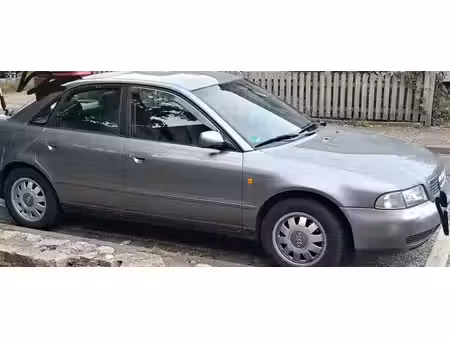 Audi A4 1.6 101