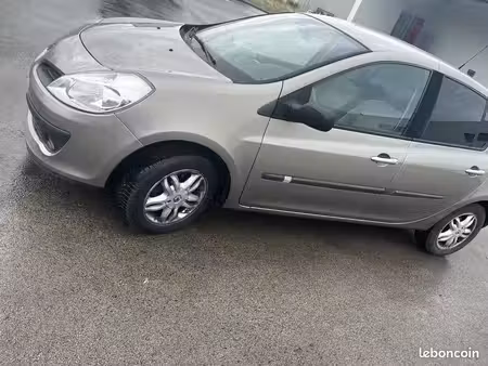 Renault Clio 1.6 110