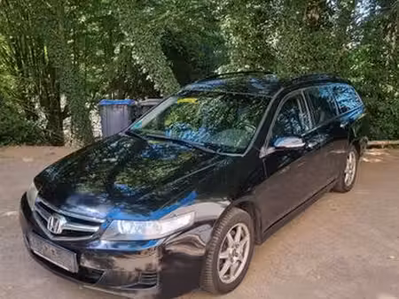 Honda Accord 2.0 155