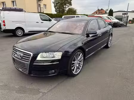 Audi A8 W12 6.0 450 Avus quattro