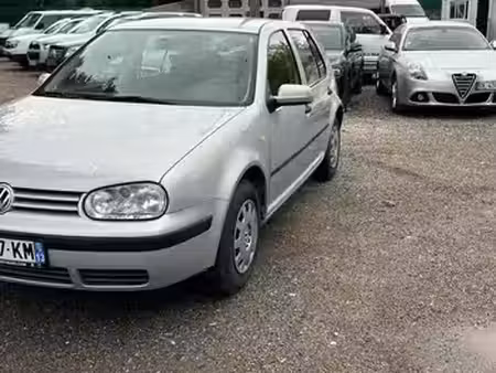 Volkswagen Golf 1.6