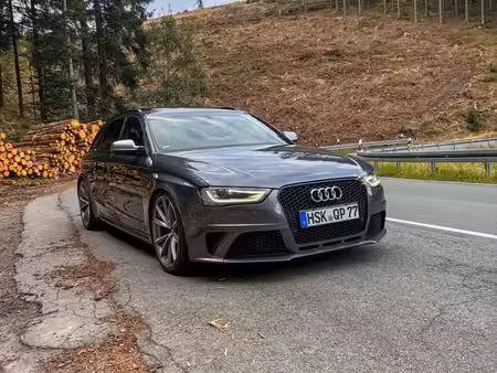 Audi A4 RS4