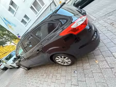 Ford Focus 1.0 125
