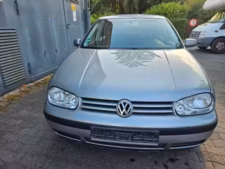 Volkswagen Golf 1.4 75