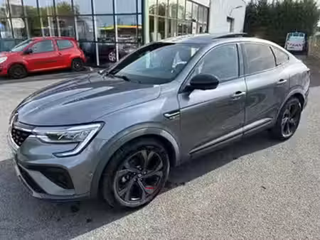 Renault Arkana E-Tech 1.6 145 RS Line