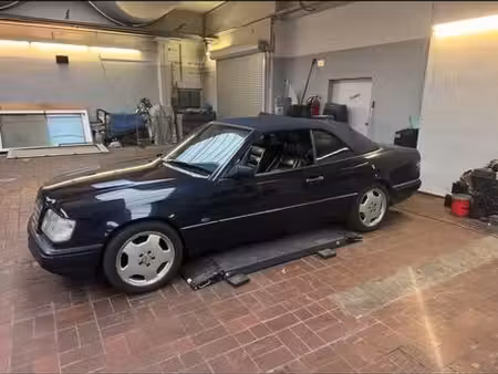 Mercedes-Benz Classe E E 220