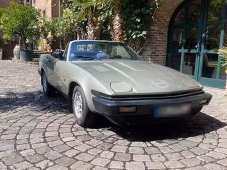 Triumph TR7