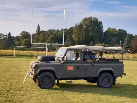 Land Rover Defender 2.5 122